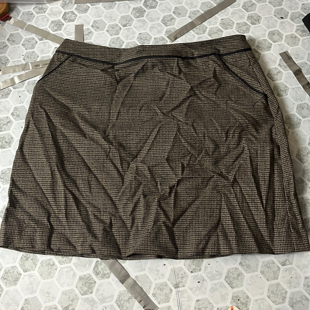H&M Sz 2 Houndstooth Brown Back Zip Up Patterned Skirt